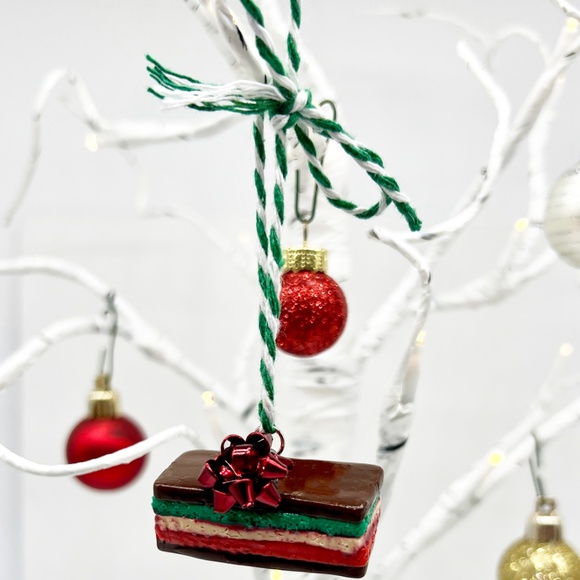 Italian Rainbow Cookie Ornament – Handmade Clay Christmas Tree Decoration - Picture 7 of 11